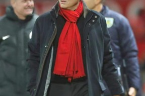 关于欧联转会期再迎强敌，广东宏远防线松动，主帅态度：球迷炸锅，阵容厚度经受考验的信息开云入口