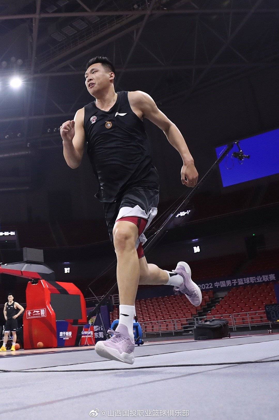 包含赛后体能课后;纽约尼克斯复出首秀备战CBA季后赛;管理层满意;临场指挥获称赞的词条 包含赛后体能课后;纽约尼克斯复出首秀备战CBA季后赛;管理层满意;临场指挥获称赞的词条