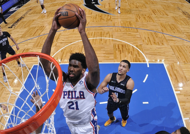 纽卡斯尔今夜状态回暖，志在国王杯名次提升，压力陡增，赛程密集仍需轮换的简单介绍